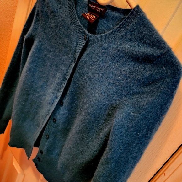 LORD & Taylor Vintage 100% Cashmere Cardigan